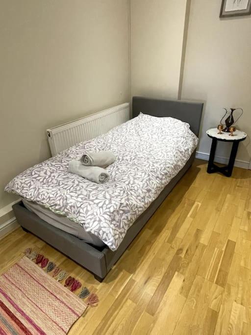 Whole Flat Close To Wembley