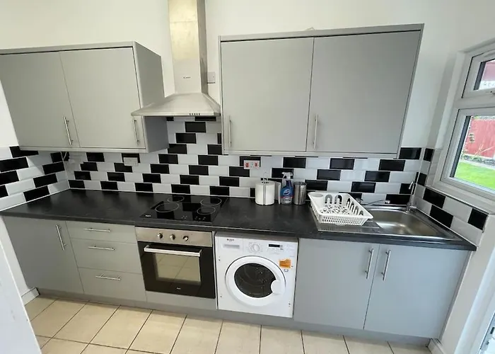 Whole Flat Close To Wembley
